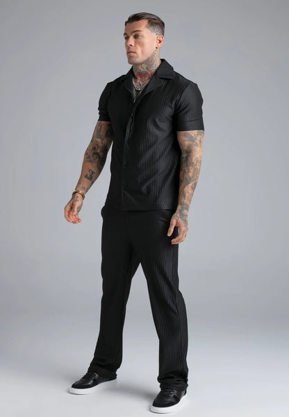 Camisa em Tecido Plissado de Manga Curta Preta SikSilk