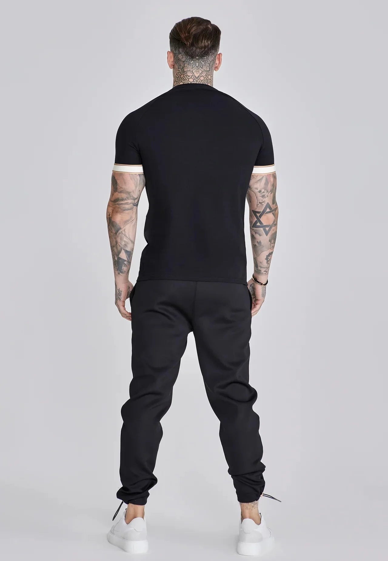 T-shirt Preta SikSilk SS26