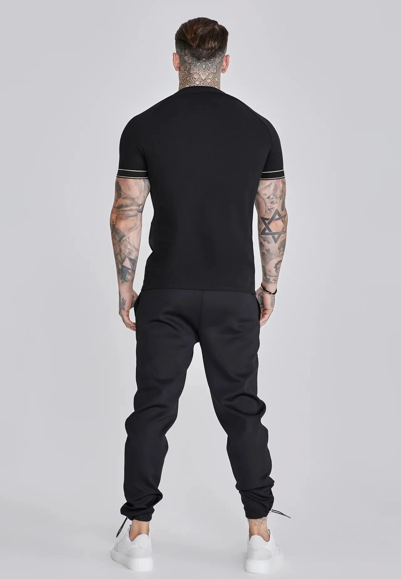 T-shirt Preta SikSilk SS26