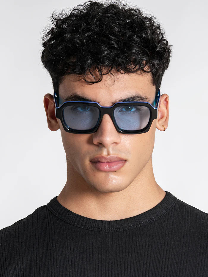 Óculos de Sol com Lente Azul