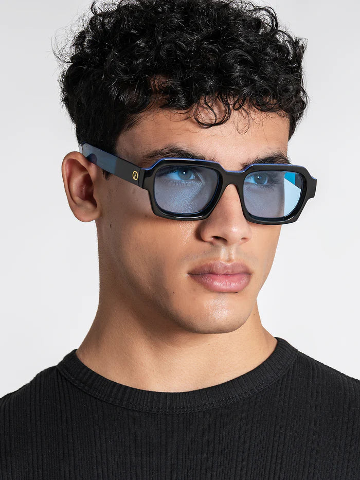Óculos de Sol com Lente Azul