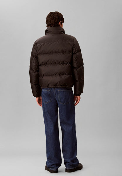 Casaco de Penas Calvin Klein com Logo Monograma Preto Calvin Klein