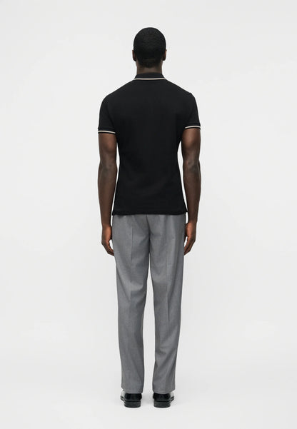 Polo Preto com Emblema frontal Versace Jeans Couture