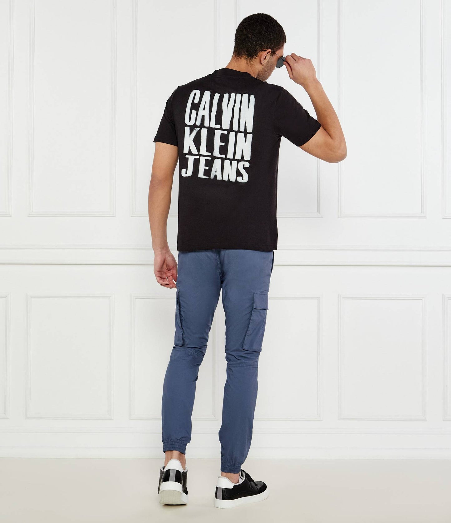 T-shirt Preta Calvin Klein SS25