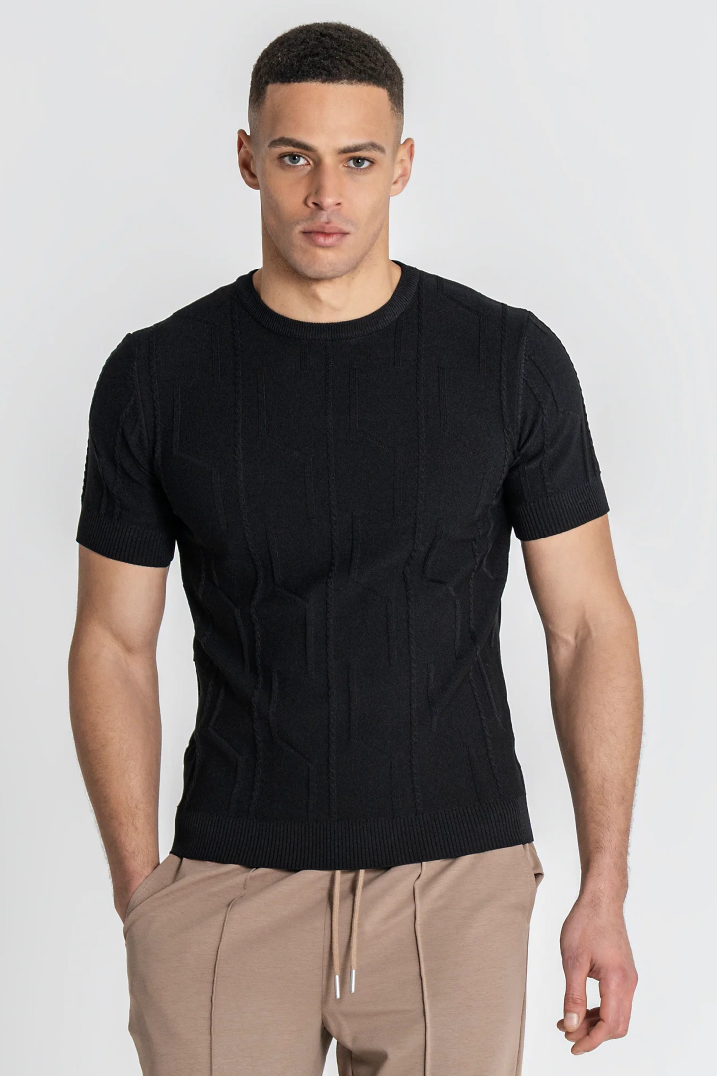 T-shirt Preta de Malha Texturada Gianni Kavanagh