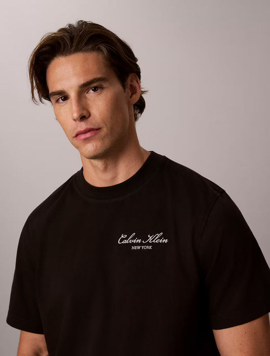 T-shirt com Logo Bordado Calvin Klein Relaxed Fit Preta Calvin Klein
