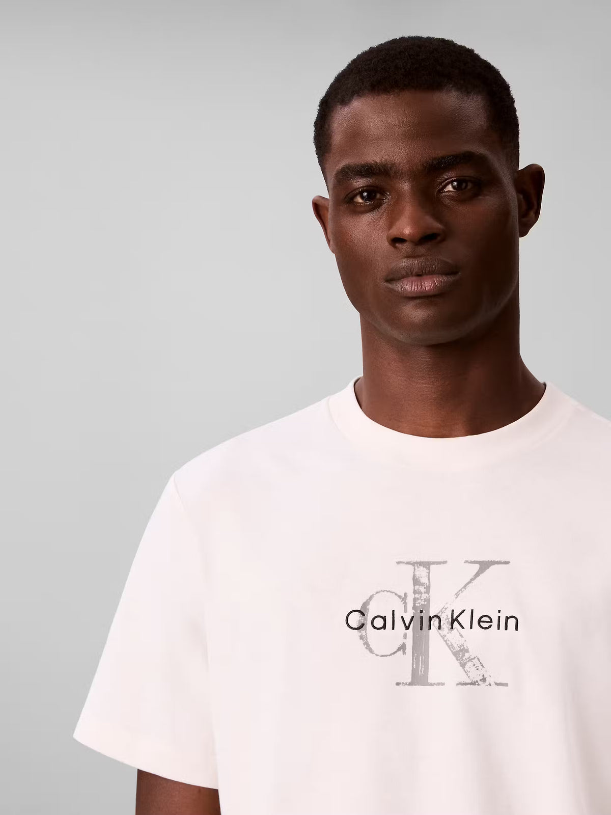 T-shirt com Logo Calvin Klein Branca Calvin Klein