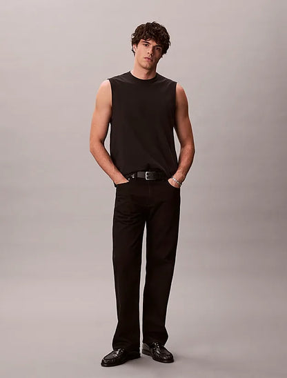 T-Shirt Preta Caveada Calvin Klein