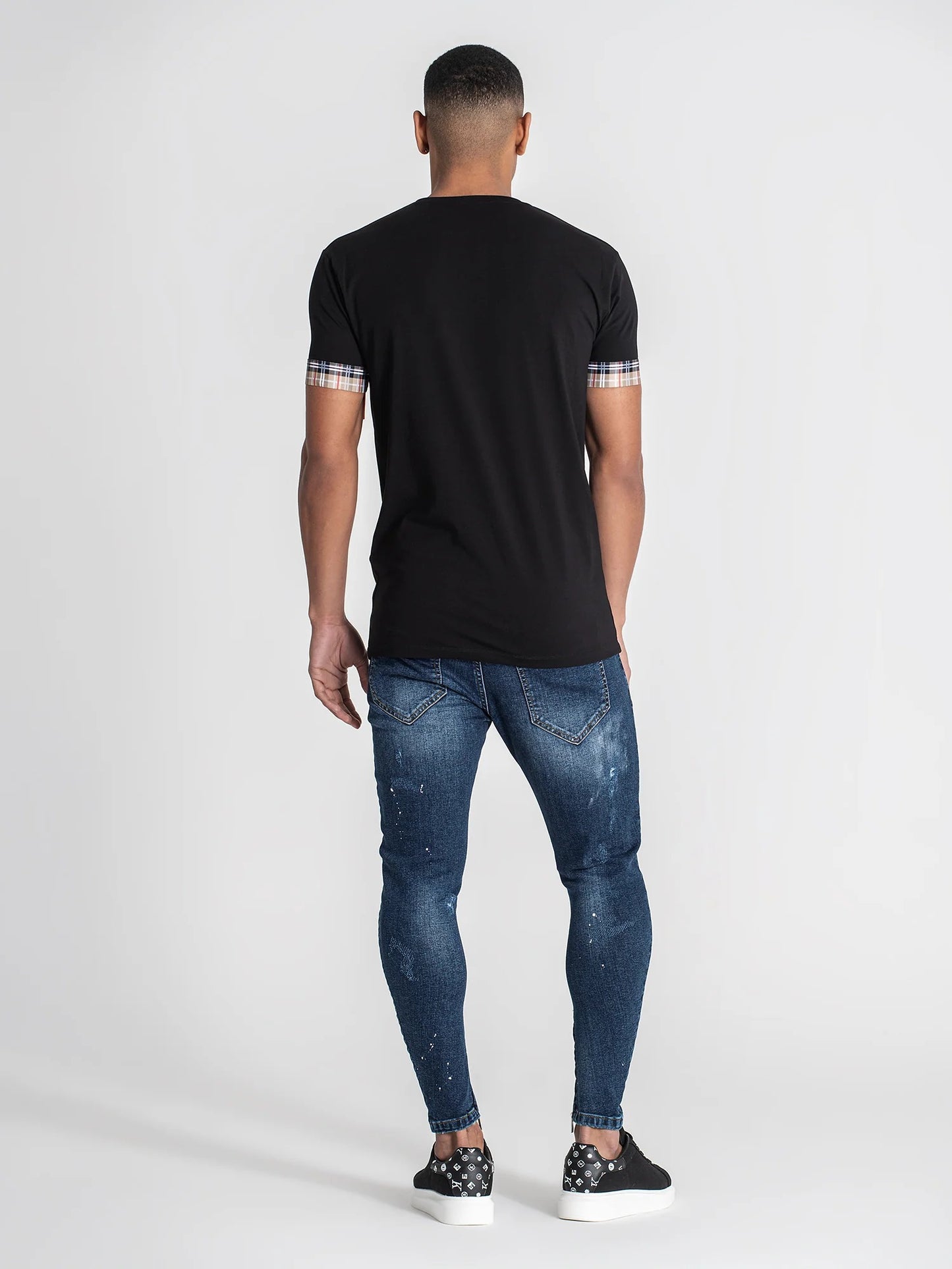 T-shirt Preta Gianni Kavanagh FW25