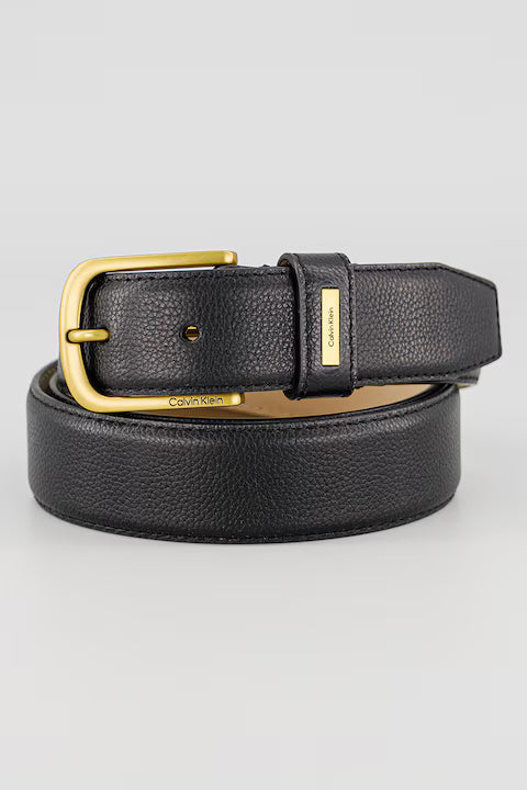 Cinto Simples em Pele Calvin Klein Preto Calvin Klein