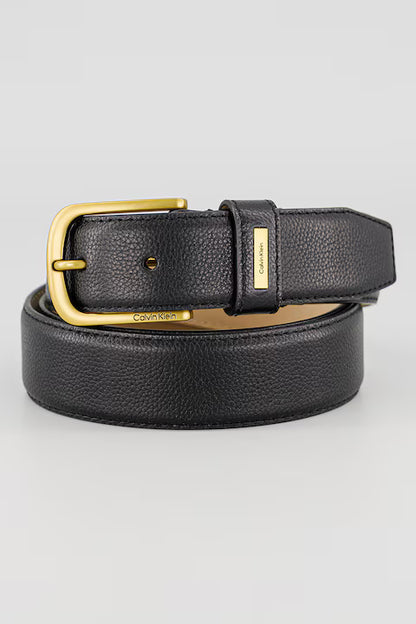 Cinto Simples em Pele Calvin Klein Preto Calvin Klein