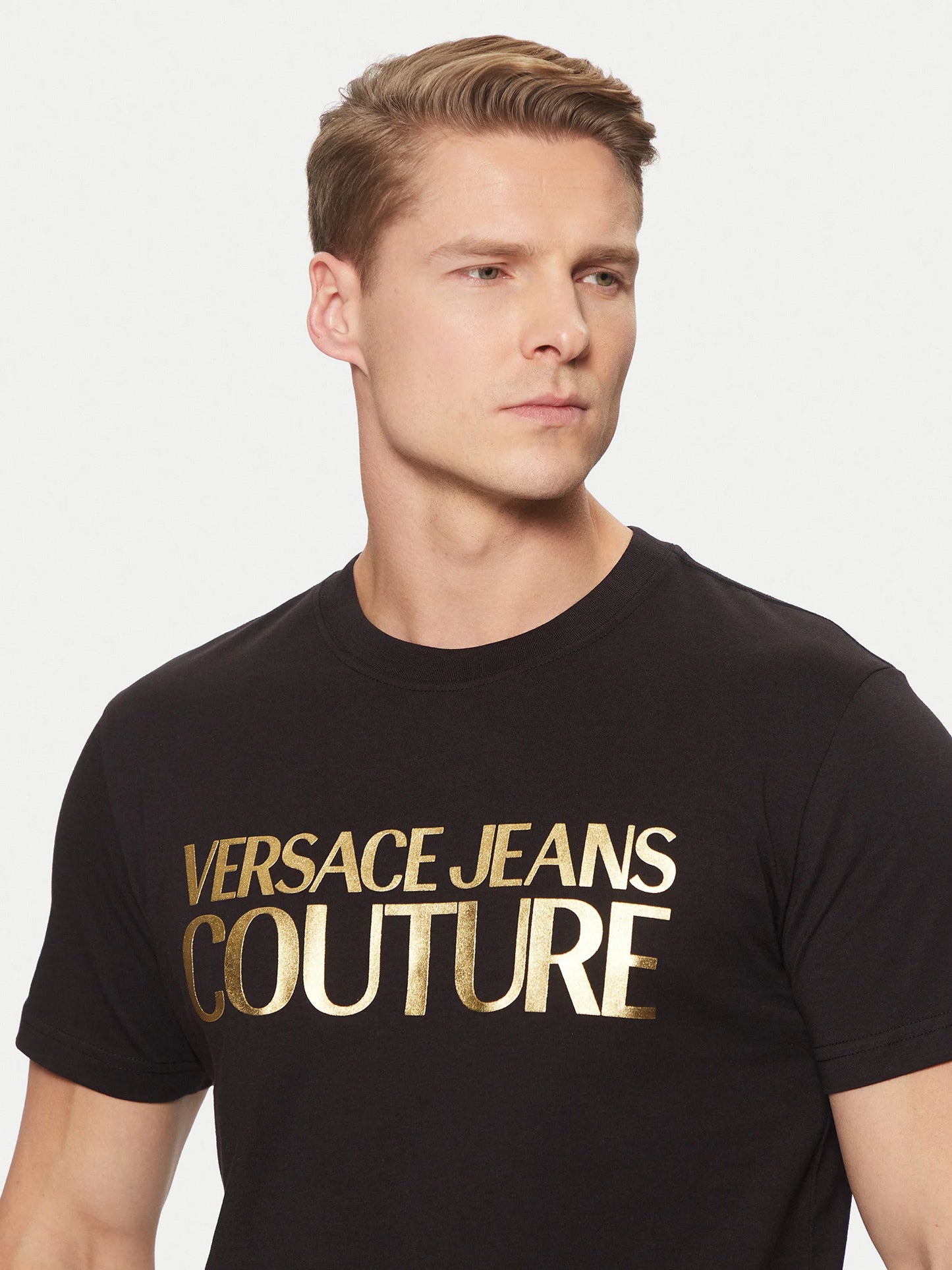 T-shirt Preta Versace Jeans Couture 78GAHT05 CP