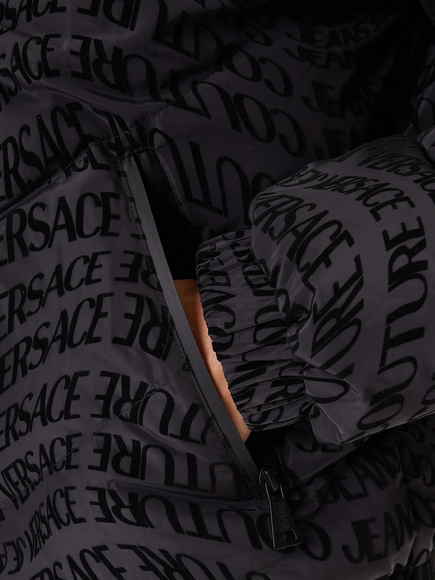 Casaco Preto Versace Jeans Couture FW25