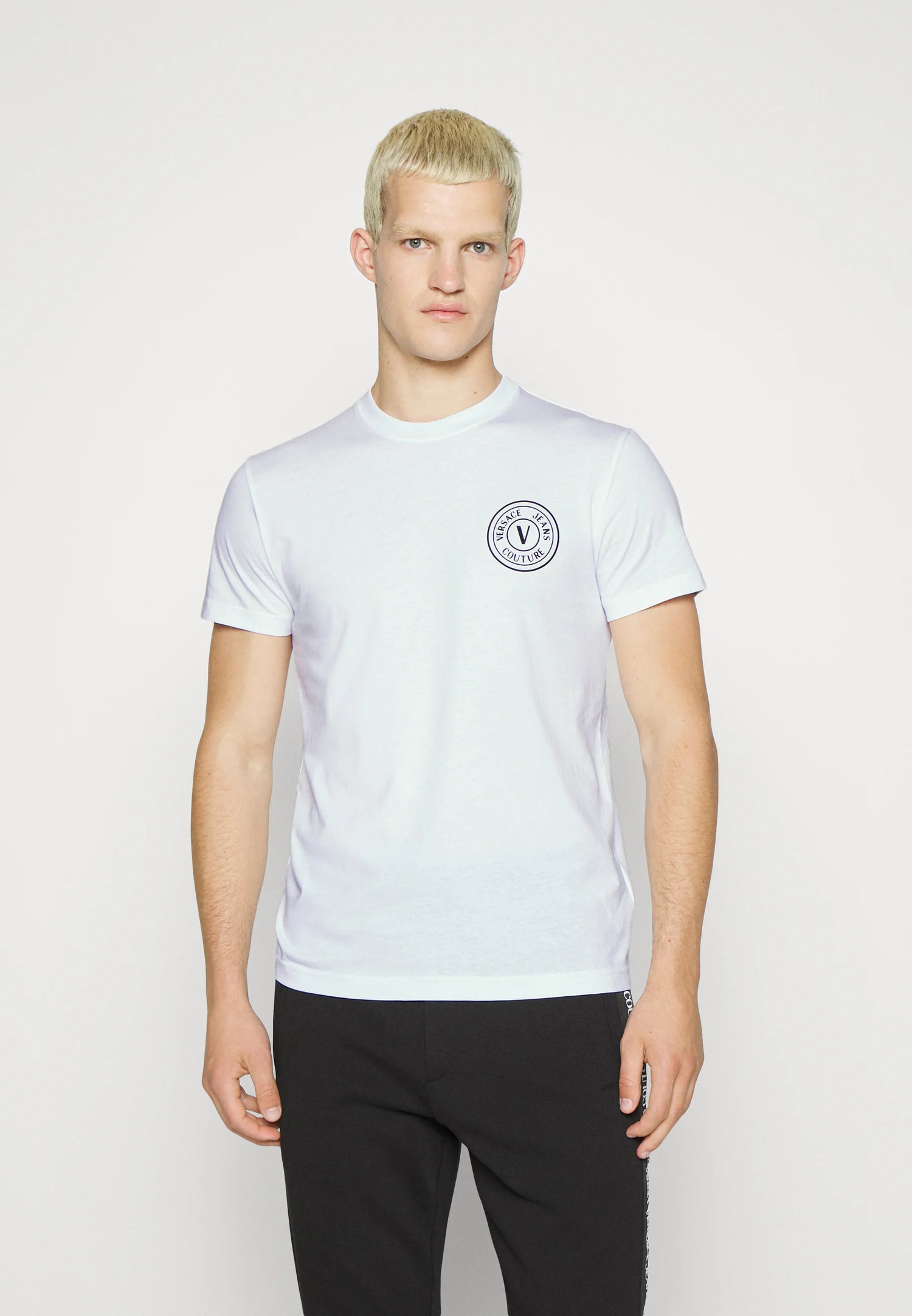 VEMBLEM - Basic T-shirt White Versace Jeans Couture 73GAHT06